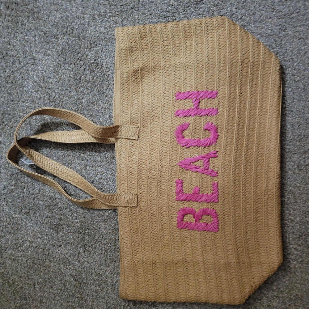 THE PERFECT BEACH BAG 2FT. LONG NEW WITH TAGS - Picture 2 of 3